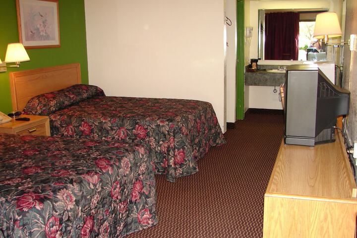 Room 15 of 21