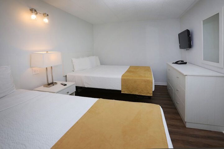 Room 27 of 49