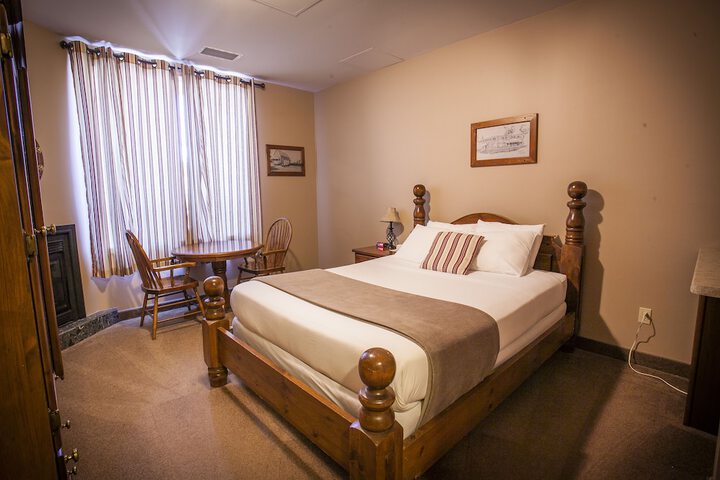 Room 42 of 82
