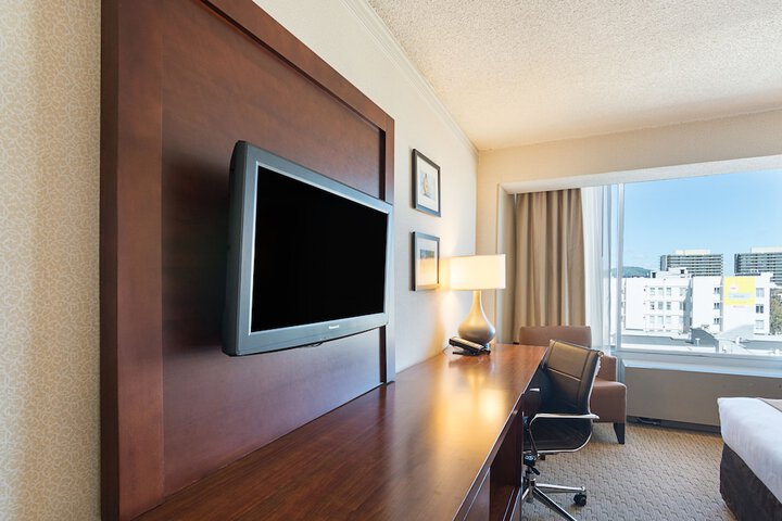 Room 45 of 77