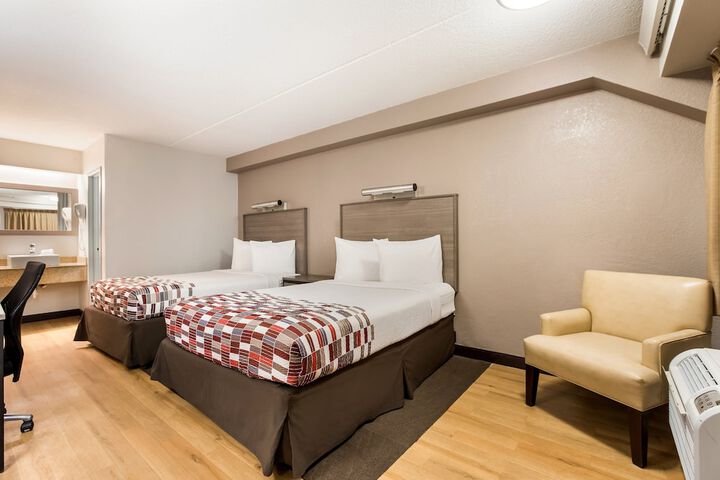Room 15 of 19