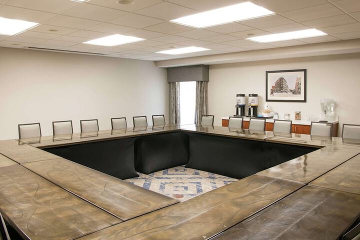 Hampton Inn & Suites Rochester / Victor