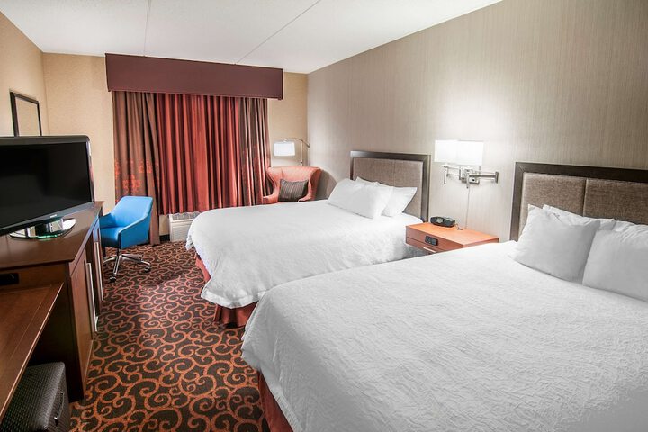 Room 16 of 76