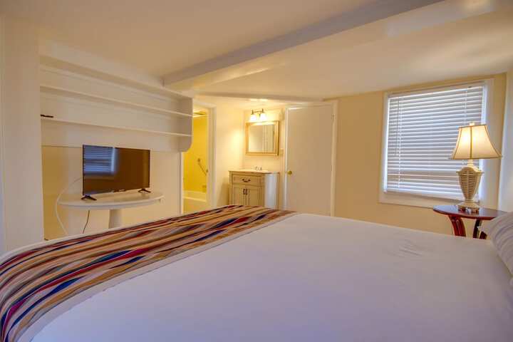 Room 85 of 167