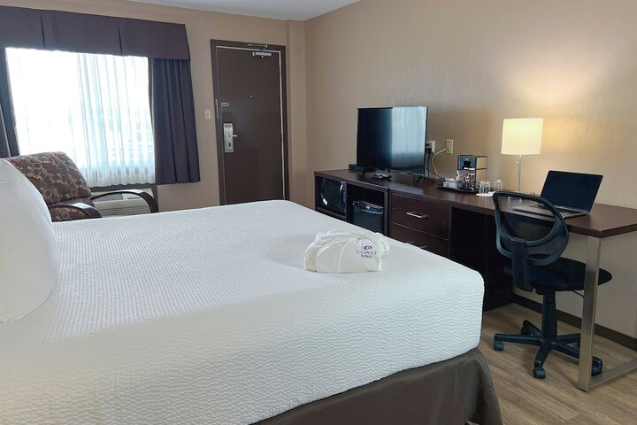 Room 35 of 60