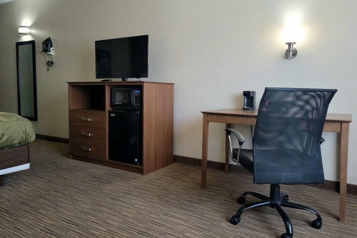 Room 21 of 25