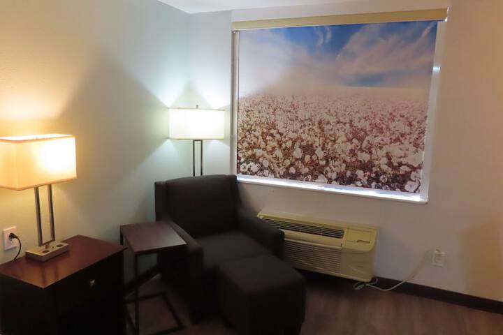 Room 18 of 25