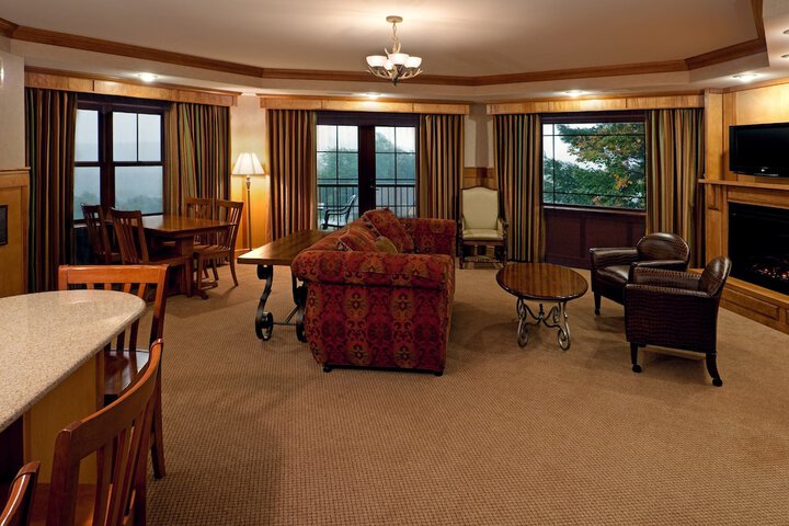 Room 53 of 94