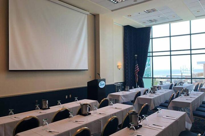 Atlantic Sands Hotel & Conference Center