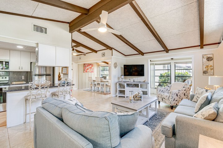 Manasota Key Vacation Rental w / Beach Access!