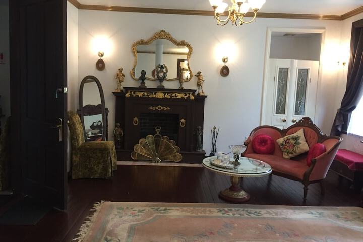 Room 19 of 35