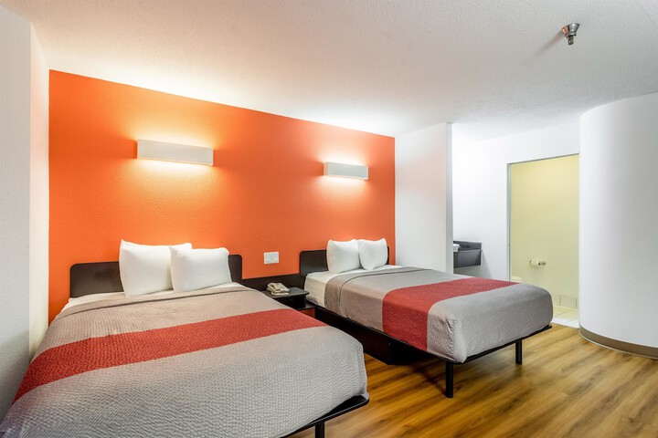 Room 16 of 30