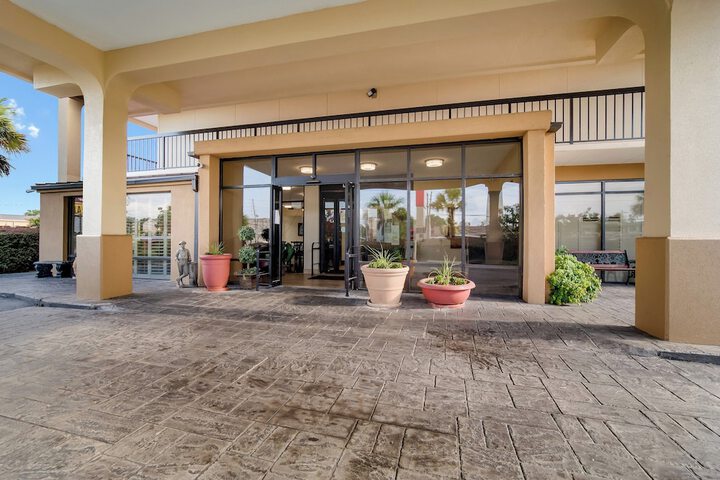 Hotel 5 of 43