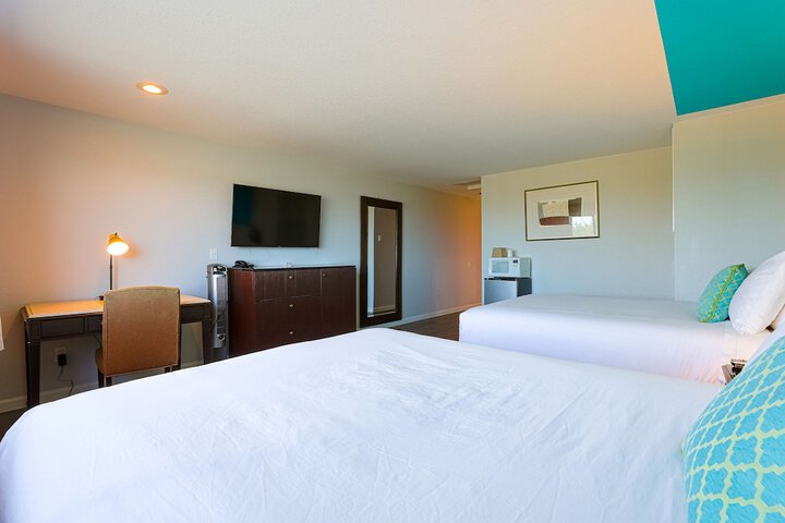 Coast River Inn by OYO Seaside