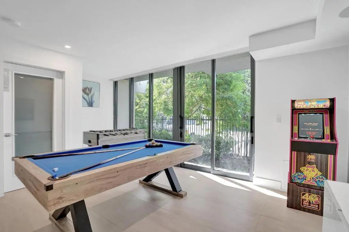 Up East Townhomes by Nomada Residences