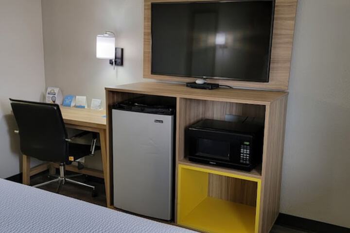 Room 40 of 70