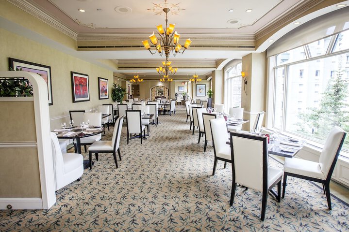 Dining 73 of 104