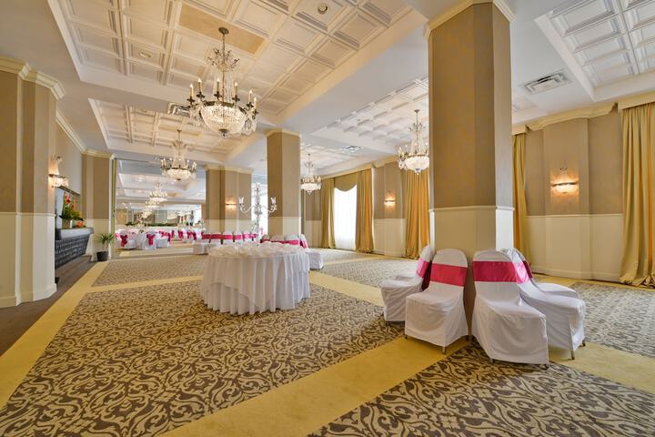 Ballroom/Hall 43 of 46