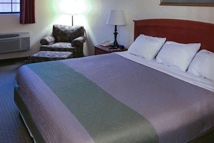 Motel 6 Bloomsburg PA