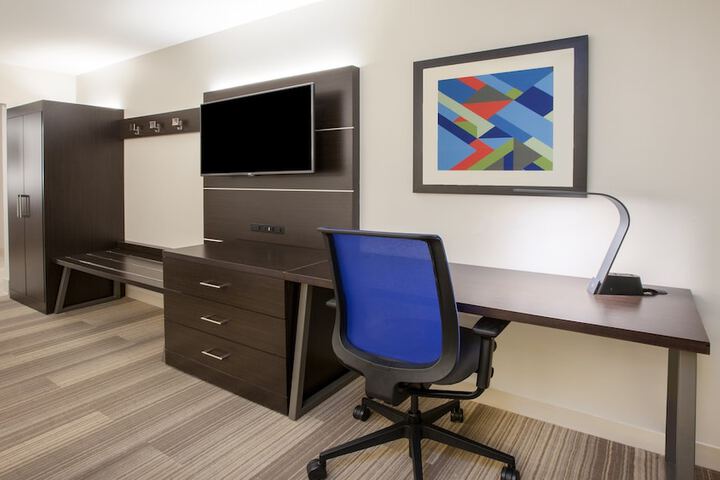 Holiday Inn Express & Suites Troy by IHG