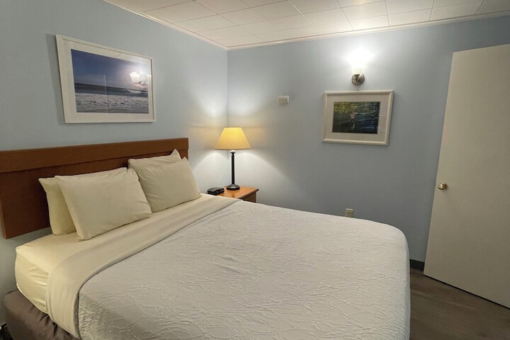 Room 44 of 70