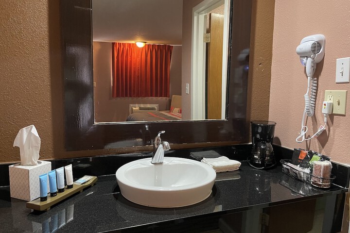 Room 93 of 155