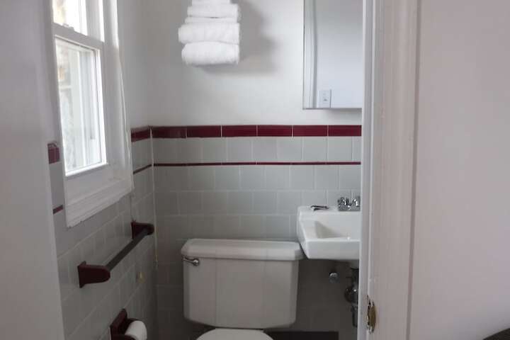 Room 12 of 23