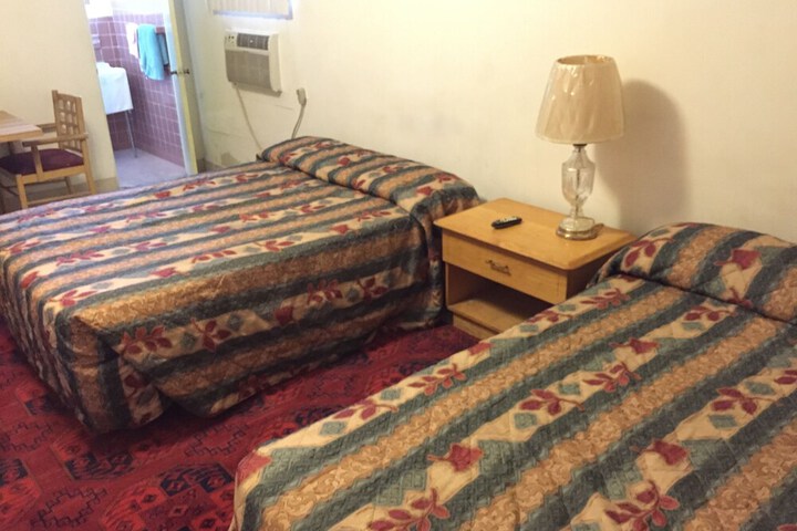 Room 9 of 29