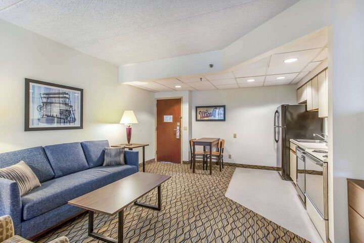 Burrstone Inn an Ascend Collection Hotel