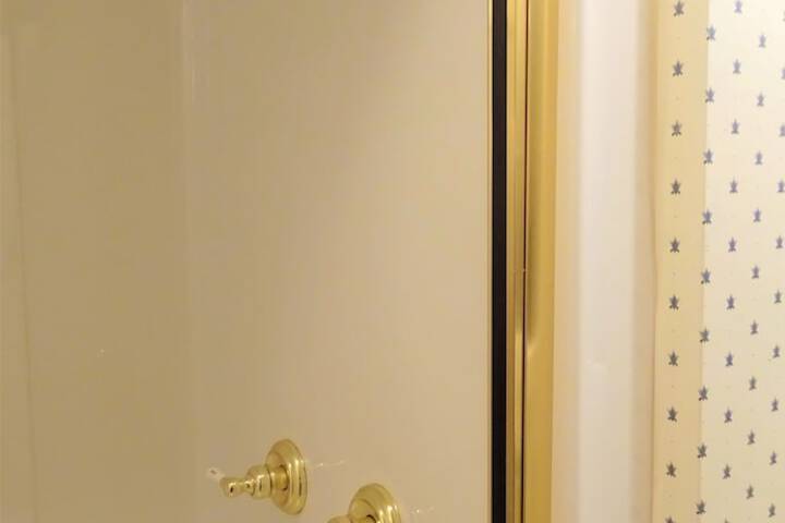 Room 41 of 96
