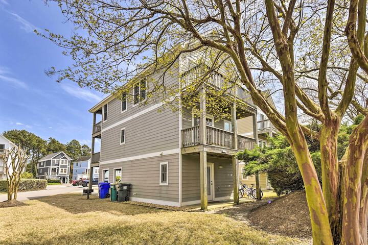 Home w / Deck in Corolla Light: Walk to Beach!