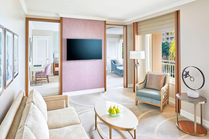 Room 72 of 158