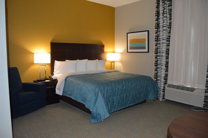 Room 34 of 52