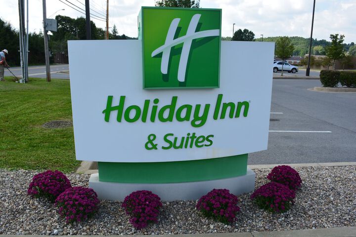 Holiday Inn Hotel & Suites Beckley by IHG