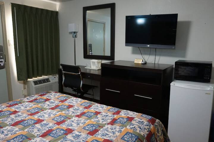Room 22 of 26