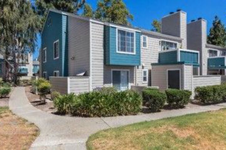 Global Luxury Suites in Downtown San Ramon