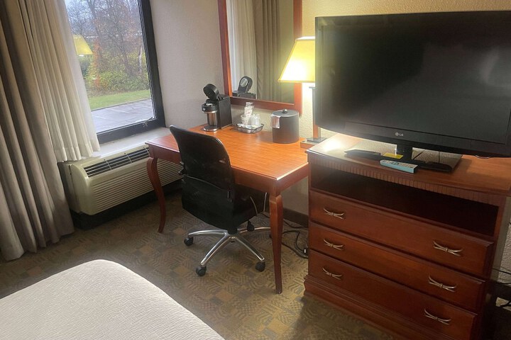 Room 20 of 31