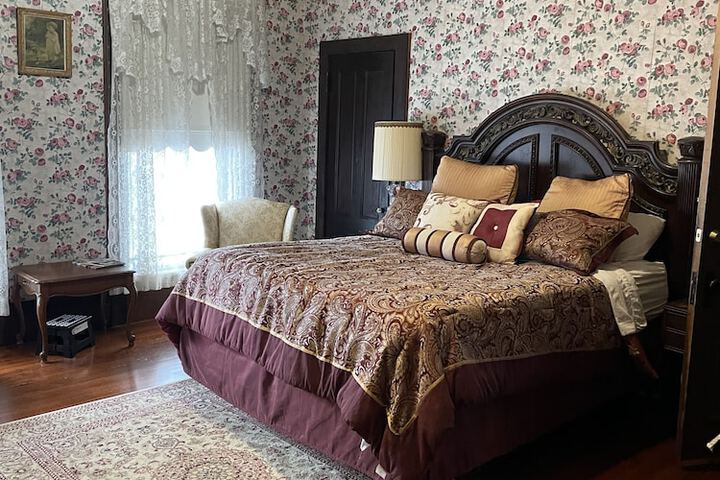 Room 26 of 33