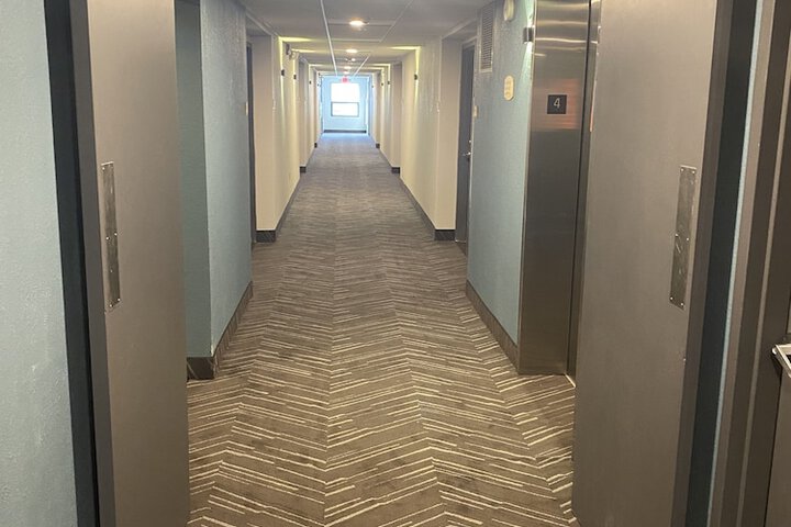 Ballroom/Hall 33 of 36