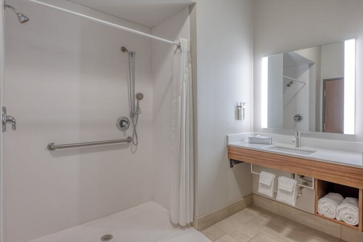 Room 10 of 49