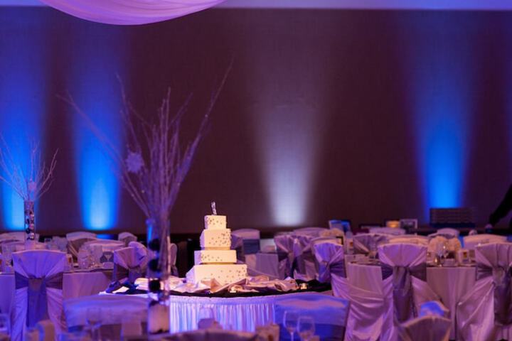 I Hotel & Illinois Conference Center