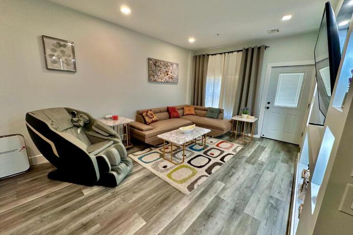 The Stylish Suite - 1BR with Free Parking