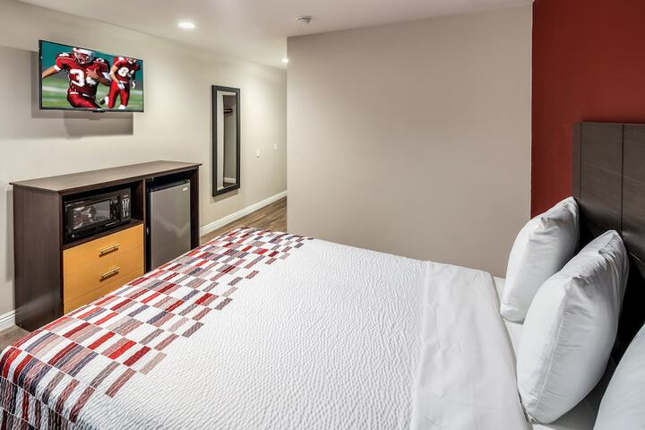 Room 8 of 21