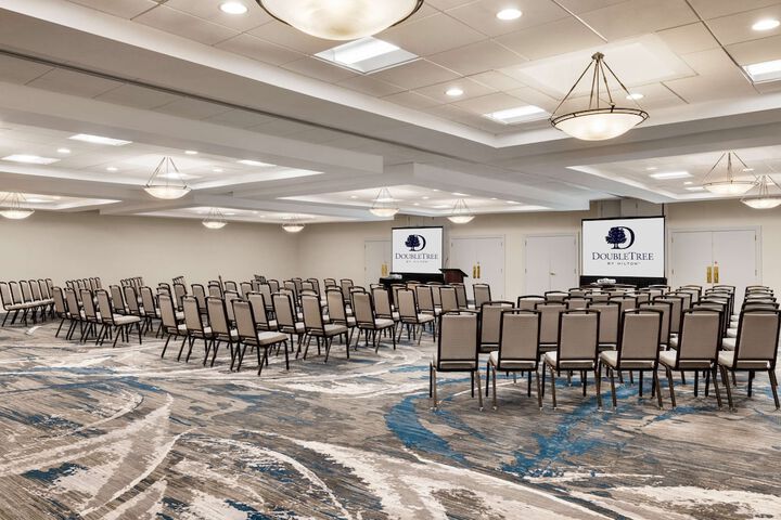 DoubleTree by Hilton Hotel New Orleans Airport