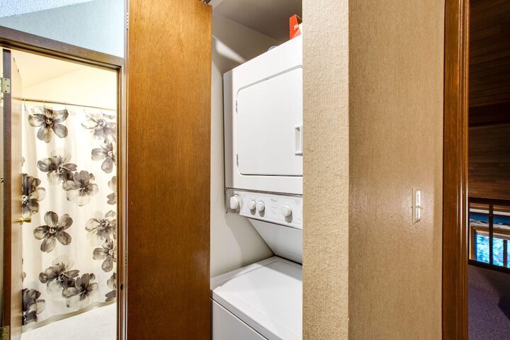 59SW - Fireplace - Dishwasher - Washer / Dryer - Sleeps 6