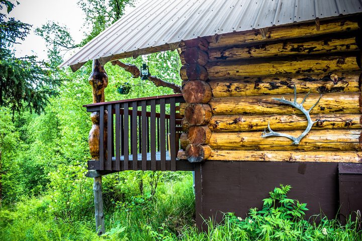 Midnight Sun Log Cabins