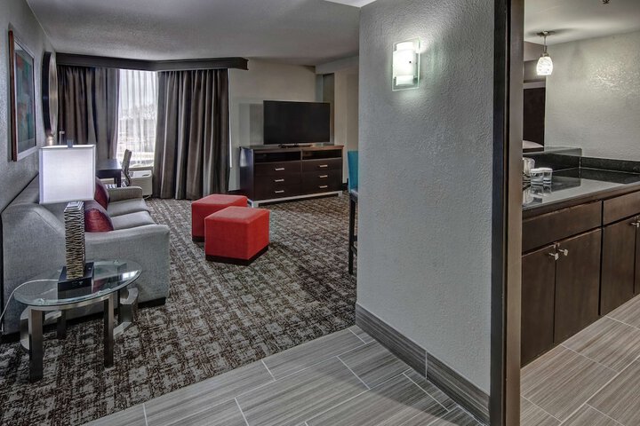 Room 19 of 68