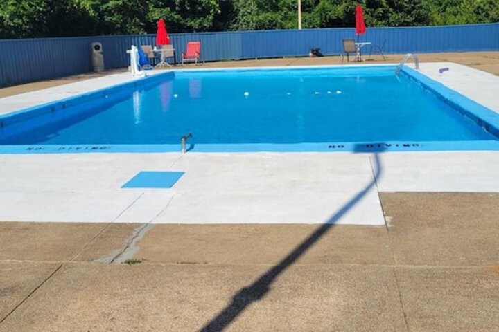 Pool 4 of 25