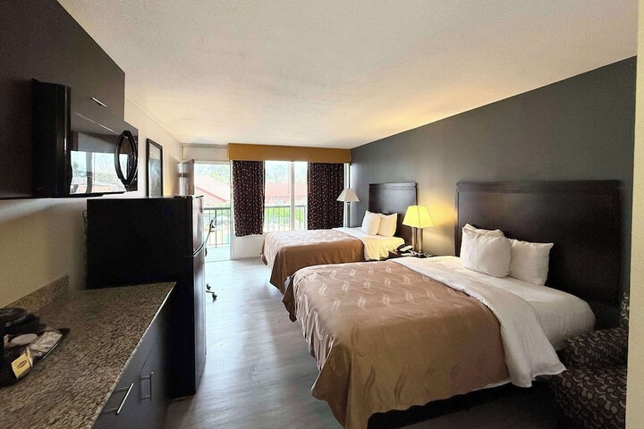 Quality Inn & Suites Baton Rouge West – Port Allen
