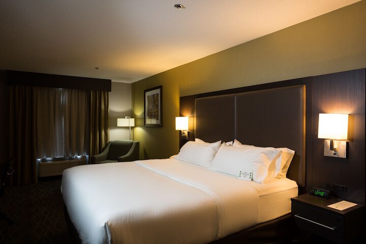 Room 18 of 44